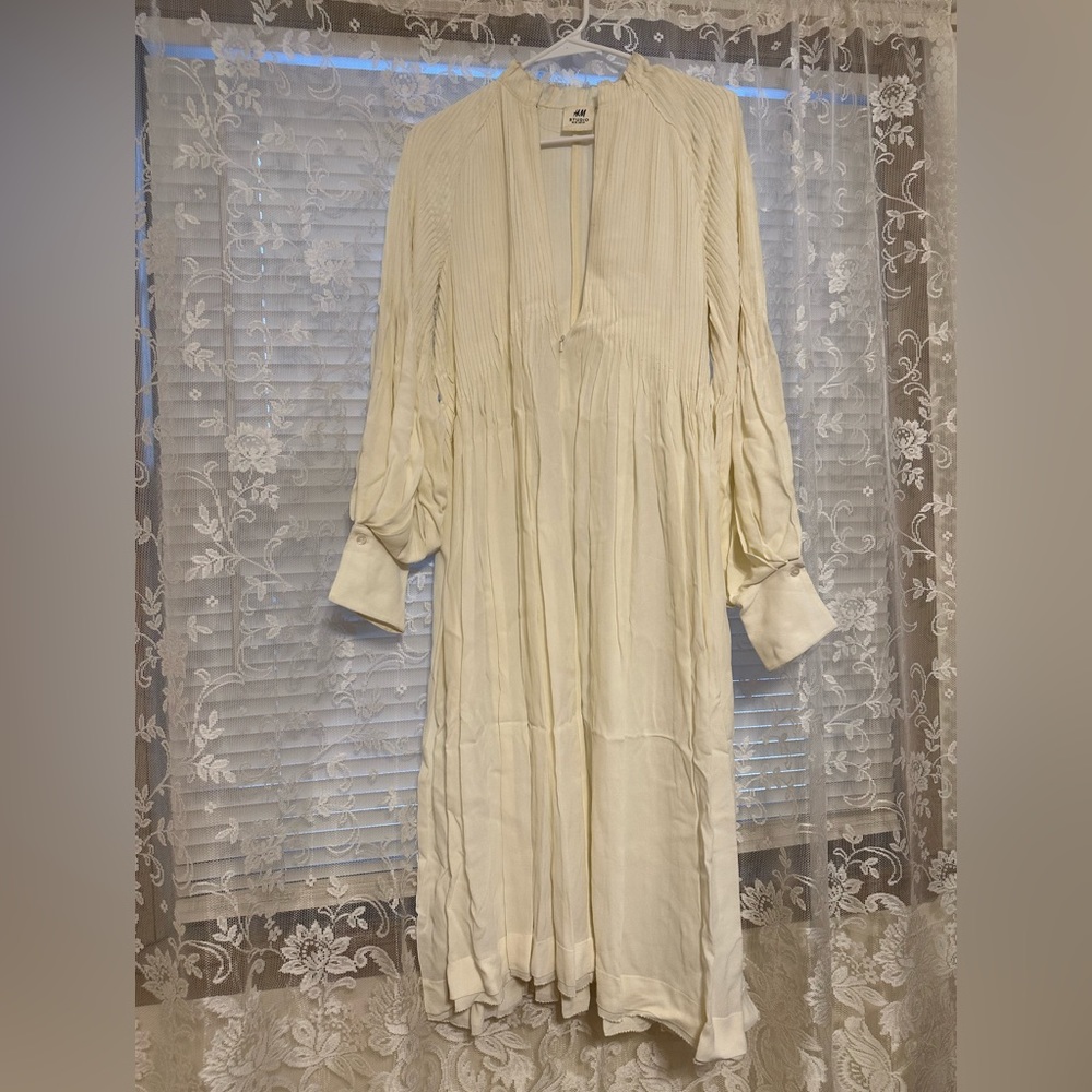 H&M S/S 2018 Studio dress
